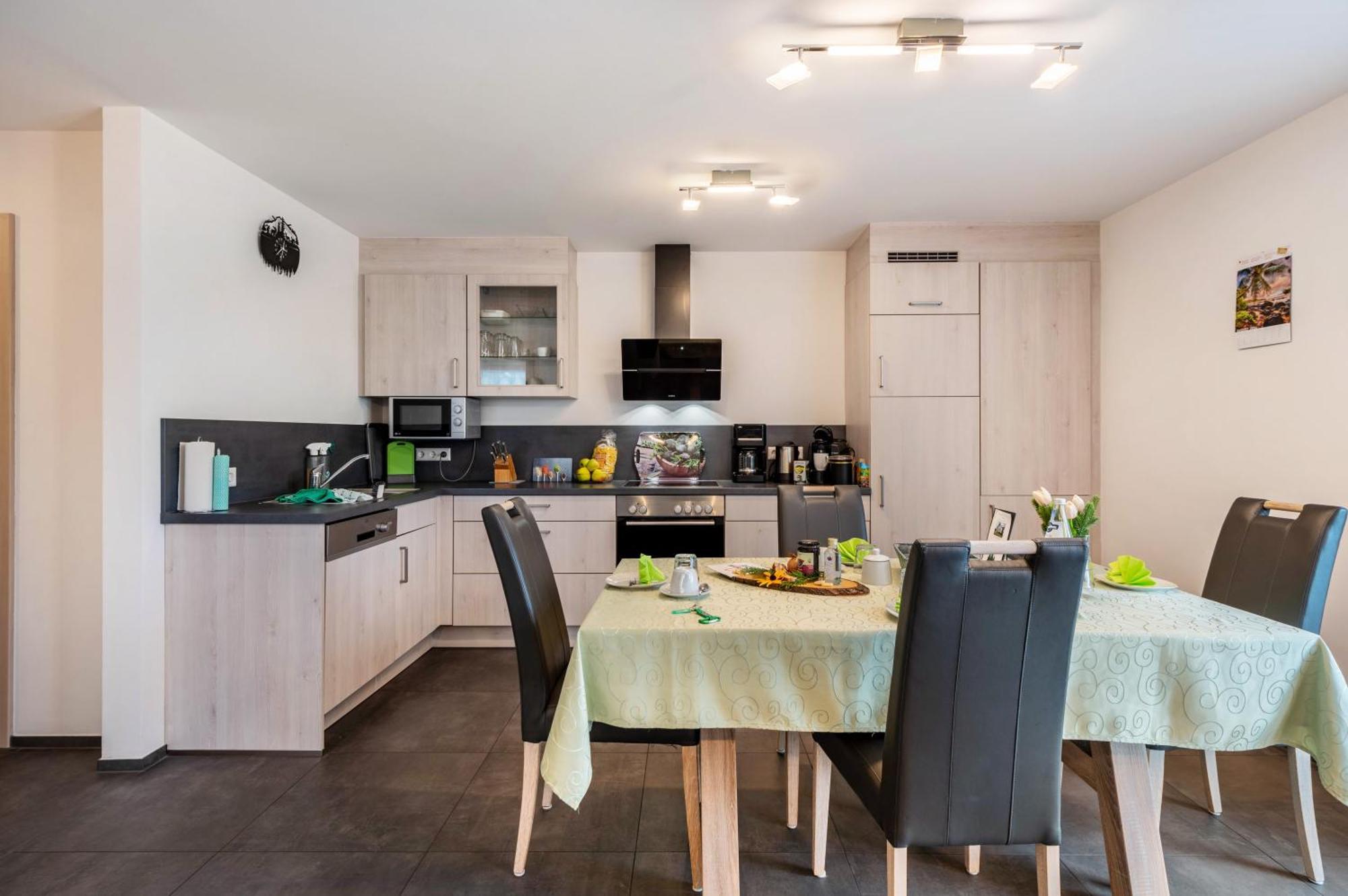 Haus Panoramasicht Apartman Höchenschwand Kültér fotó